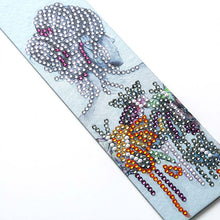 Afbeelding in Gallery-weergave laden, Diamond Painting Boekenlegger Vrouw met Bloemen