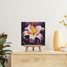 Afbeelding in Gallery-weergave laden, Mini Diamond Painting 25x25 cm - Lelie Bloesem