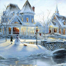 Afbeelding in Gallery-weergave laden, Diamond Painting - Besneeuwd huis Diamond Painting Landschappen, landschappen, winter