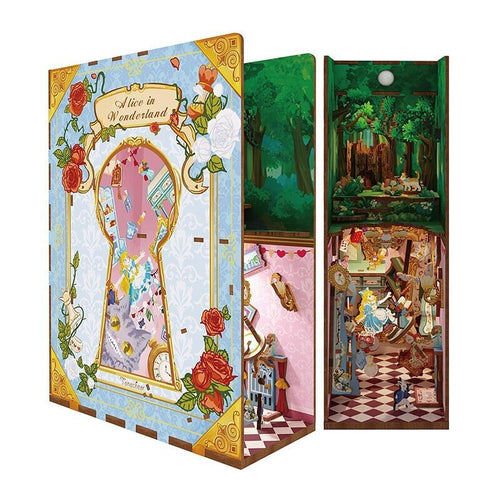 Book Nook - Alice in Wonderland