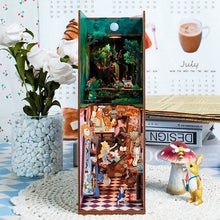 Afbeelding in Gallery-weergave laden, Book Nook - Alice in Wonderland