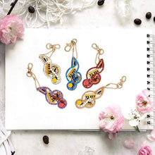 Afbeelding in Gallery-weergave laden, Diamond Painting Sleutelhanger 5D Melodie 5 Stuks