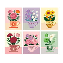 Afbeelding in Gallery-weergave laden, Mini Serie Schilderen op Nummer 15x20cm (6 stuks) - Theekopjes vol bloemen