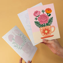 Afbeelding in Gallery-weergave laden, Mini Serie Schilderen op Nummer 15x20cm (6 stuks) - Theekopjes vol bloemen