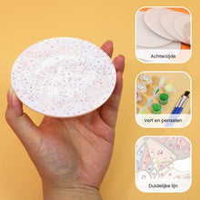 Afbeelding in Gallery-weergave laden, Schilderen op Nummer Onderzetters 15cm (6 stuks) - Kerstwezens