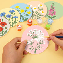 Afbeelding in Gallery-weergave laden, Schilderen op Nummer Onderzetters 10cm (6 stuks) - Wilde Bloemen