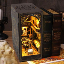 Afbeelding in Gallery-weergave laden, Book Nook - Museum van Astronomie