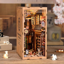 Afbeelding in Gallery-weergave laden, Book Nook - Het Steegje wacht op de kat