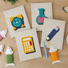 Afbeelding in Gallery-weergave laden, Punch Needle Set (4 stuks) met frames - Bureau Essentials 1