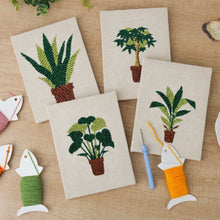 Afbeelding in Gallery-weergave laden, Punch Needle Set (4 stuks) met frames - Stedelijke Jungle 2