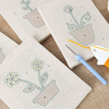 Afbeelding in Gallery-weergave laden, Punch Needle Set (4 stuks) met frames - Bloeiende Bloemen Set