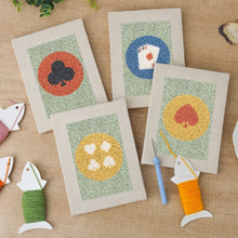 Afbeelding in Gallery-weergave laden, Punch Needle Set (4 stuks) met frames - Speelkaarten