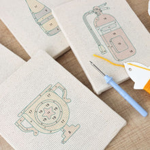 Afbeelding in Gallery-weergave laden, Punch Needle Set (4 stuks) met frames - Kampioensgeest