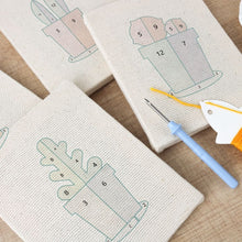 Afbeelding in Gallery-weergave laden, Punch Needle Set (4 stuks) met frames - Kleine Vetplanten Potjes 1