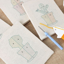 Afbeelding in Gallery-weergave laden, Punch Needle Set (4 stuks) met frames - Mini Binnen Tuin 1