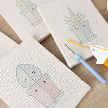 Afbeelding in Gallery-weergave laden, Punch Needle Set (4 stuks) met frames - Mini Binnen Tuin 2