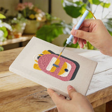 Afbeelding in Gallery-weergave laden, Punch Needle Set (4 stuks) met frames - Terug naar School 1