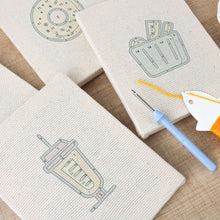 Afbeelding in Gallery-weergave laden, Punch Needle Set (4 stuks) met frames - Ochtend Zoetigheden