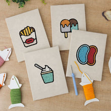 Afbeelding in Gallery-weergave laden, Punch Needle Set (4 stuks) met frames - Kawaii Snacks