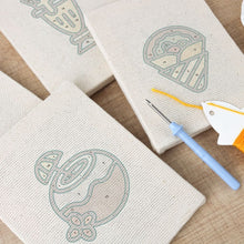 Afbeelding in Gallery-weergave laden, Punch Needle Set (4 stuks) met frames - Zoete Drankjes