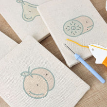 Afbeelding in Gallery-weergave laden, Punch Needle Set (4 stuks) met frames - Fruitfeest 1