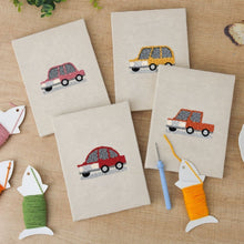 Afbeelding in Gallery-weergave laden, Punch Needle Set (4 stuks) met frames - Auto Collectie