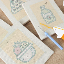 Afbeelding in Gallery-weergave laden, Punch Needle Set (4 stuks) met frames - Snack Aanval