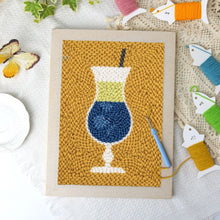 Afbeelding in Gallery-weergave laden, Punch Needle Pakket met frame - Cocktails 2