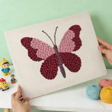 Afbeelding in Gallery-weergave laden, Punch Needle Pakket met frame - Roze Vlinder