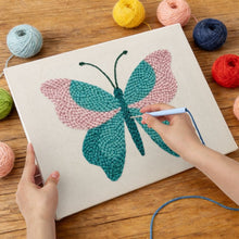 Afbeelding in Gallery-weergave laden, Punch Needle Pakket met frame - Azuurblauwe Vlinder