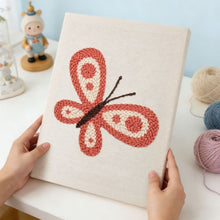 Afbeelding in Gallery-weergave laden, Punch Needle Pakket met frame - Rode Vlinder