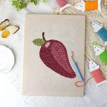 Afbeelding in Gallery-weergave laden, Punch Needle Pakket met frame - Zoete Pruim