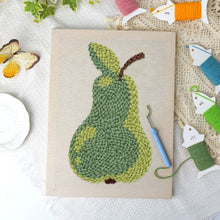 Afbeelding in Gallery-weergave laden, Punch Needle Pakket met frame - Verse Peer