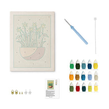 Afbeelding in Gallery-weergave laden, Punch Needle Pakket met frame - Zonnige Narcissen