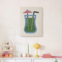 Afbeelding in Gallery-weergave laden, Punch Needle Pakket met frame - Exotisch Drankje