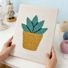 Afbeelding in Gallery-weergave laden, Punch Needle Pakket met frame - Zonnige Vetplant