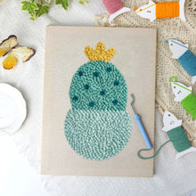 Afbeelding in Gallery-weergave laden, Punch Needle Pakket met frame - Kleine Blije Cactus
