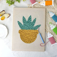 Afbeelding in Gallery-weergave laden, Punch Needle Pakket met frame - Zongekuste Vetplant