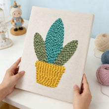 Afbeelding in Gallery-weergave laden, Punch Needle Pakket met frame - Gouden Vetplant