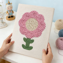 Afbeelding in Gallery-weergave laden, Punch Needle Pakket met frame - Roze Bloemblaadjes