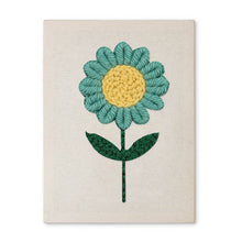 Afbeelding in Gallery-weergave laden, Punch Needle Pakket met frame - Blauwe Lucht Bloem