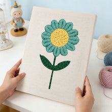 Afbeelding in Gallery-weergave laden, Punch Needle Pakket met frame - Blauwe Lucht Bloem