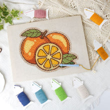 Afbeelding in Gallery-weergave laden, Punch Needle Pakket met frame - Verse Sinaasappels