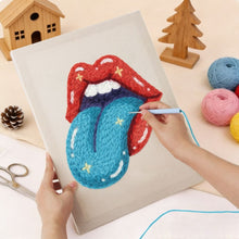 Afbeelding in Gallery-weergave laden, Punch Needle Pakket met frame - Kosmische Kus