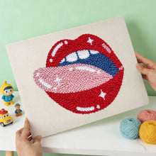 Afbeelding in Gallery-weergave laden, Punch Needle Pakket met frame - Pop Art Lippen