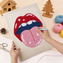 Afbeelding in Gallery-weergave laden, Punch Needle Pakket met frame - Elektrische Lippen