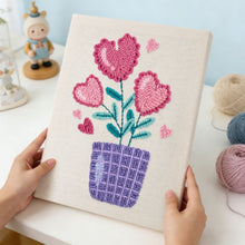 Afbeelding in Gallery-weergave laden, Punch Needle Pakket met frame - Hartelijke Bloemen