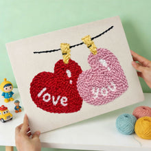 Afbeelding in Gallery-weergave laden, Punch Needle Pakket met frame - Liefde in de Lucht