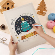 Afbeelding in Gallery-weergave laden, Punch Needle Pakket met frame - Magische Kerstboom