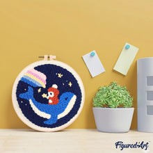 Afbeelding in Gallery-weergave laden, Punch Needle pakket Kleine jongen en een walvis